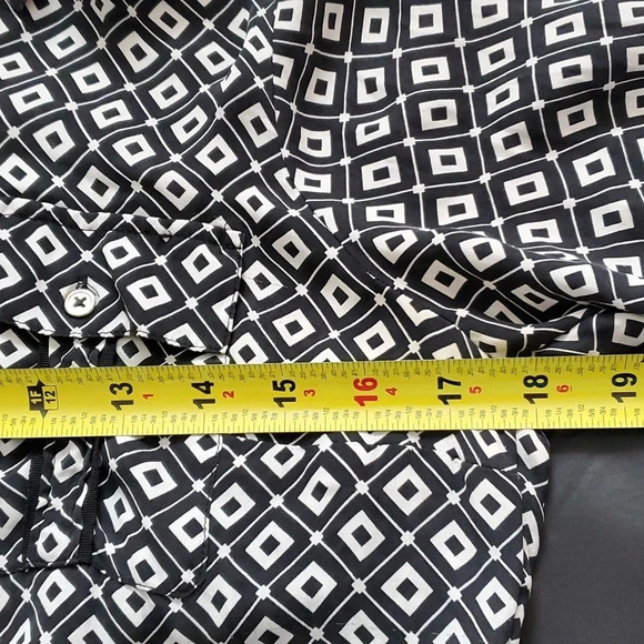 White House Black Market 100% Silk with a Two Option Sleeve Up or Down - Picture 10 of 13